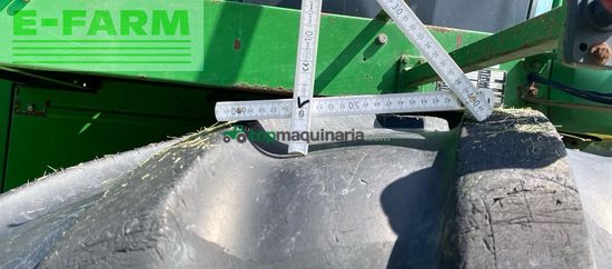 Cosechadora de Cereal - John Deere - 7700