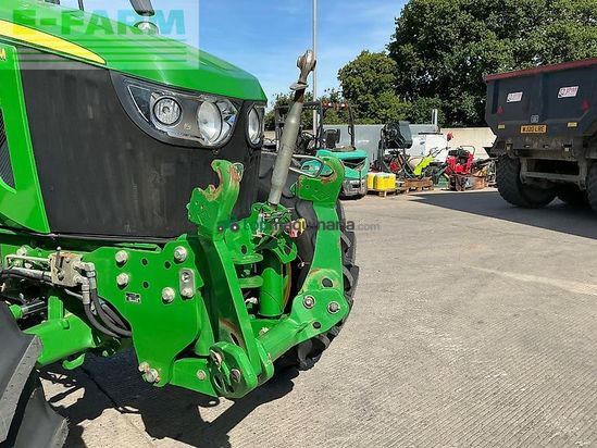 Tractor agrícola - John Deere - 6120m tractor (st26118)