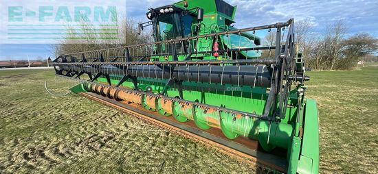 Cosechadora de Cereal - John Deere - T670