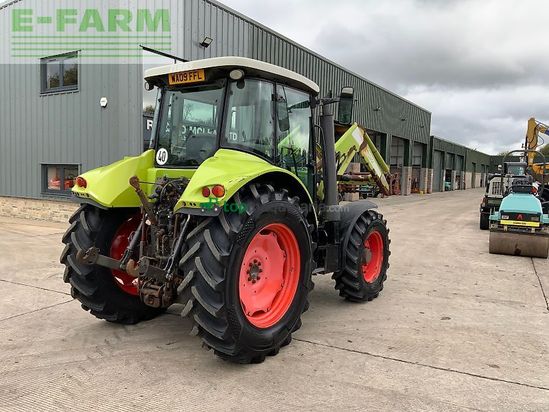 Tractor agrícola - Claas - arion 530 tractor (st24310)