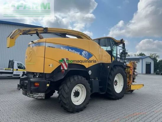 Cosechadora de Cereal - New Holland - fr 9060