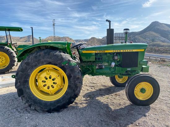 Tractor agrícola - John Deere - 2030