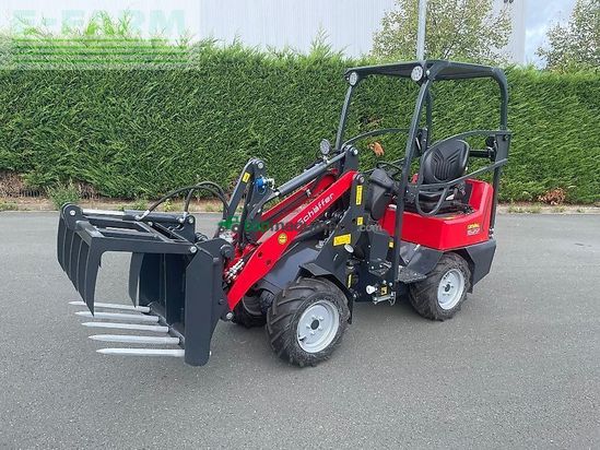 Minicargadora - Schaffer - 1622