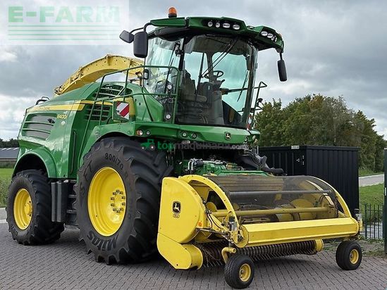Cosechadora de Cereal - John Deere - 8400i hakselaar