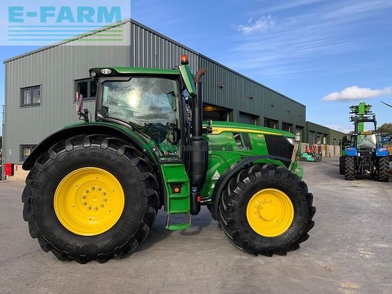 Tractor agrícola - John Deere - 6r.215 tractor (st27708)