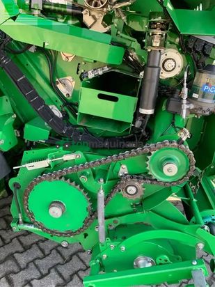 Empacadora gigant - John Deere - c441r