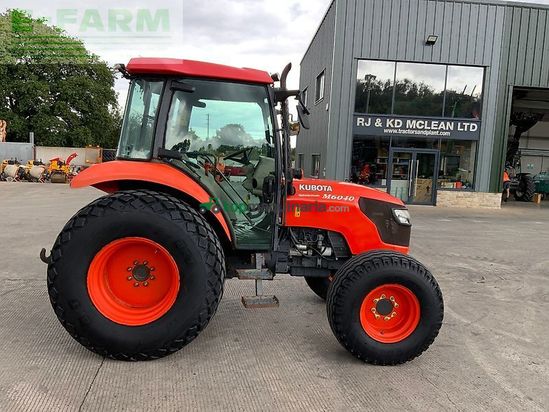 Tractor agrícola - Kubota - m6040 hydraulic shuttle tractor (st27481)