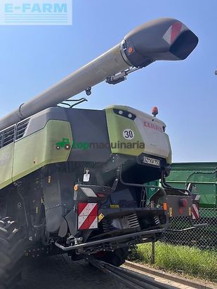 Cosechadora de Cereal - Claas - trion 750 tt inkl. vario 930  tw