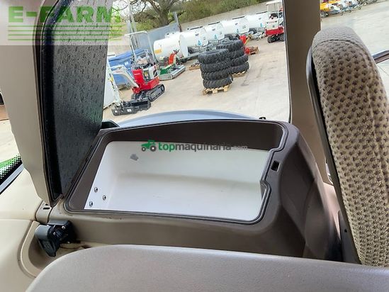 Tractor agrícola - John Deere - 6215r premium edition tractor (st26285)