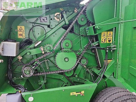 Empacadora gigant - John Deere - 575