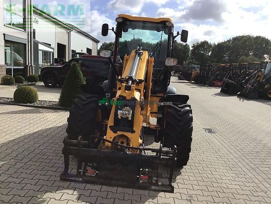 Minicargadora - JCB - tm220