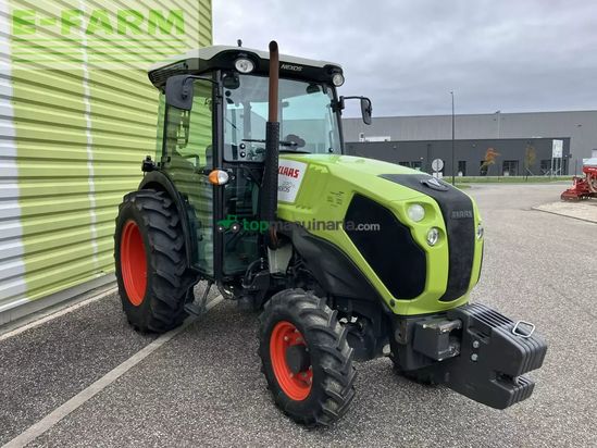 Tractor agrícola - Claas - nexos 220 vl cabine