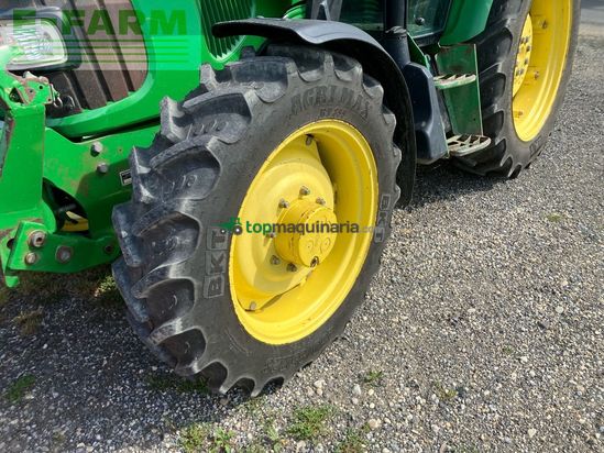 Tractor agrícola - John Deere - 5820