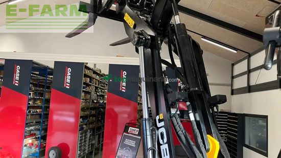 Minicargadora - JCB - 403 plus agri med jst skovl og pallegaffel