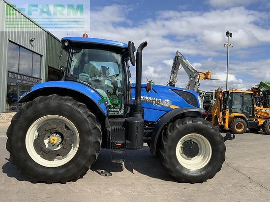 Tractor agrícola - New Holland - t7.260 tractor (st23278)