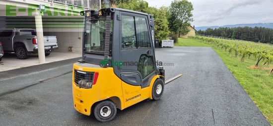 Elevadora - Jungheinrich - dfg 316s