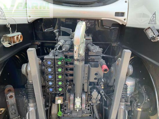 Tractor agrícola - Valtra - t195 versu unlimited tractor (st25161) Versu