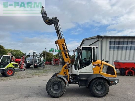 Minicargadora - Liebherr - 509 tele