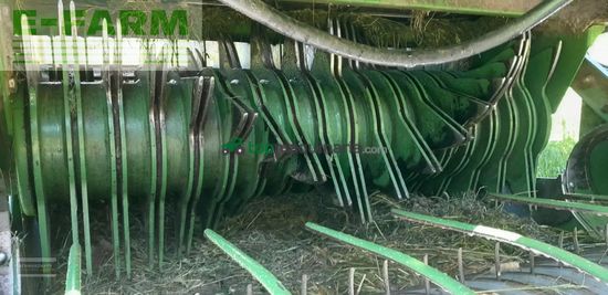 Empacadora gigant - Krone - comprima f .125 xc