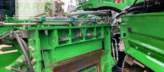 Cosechadora de Cereal - John Deere - 8300