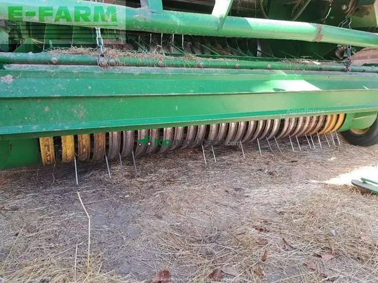 Empacadora gigant - John Deere - 990