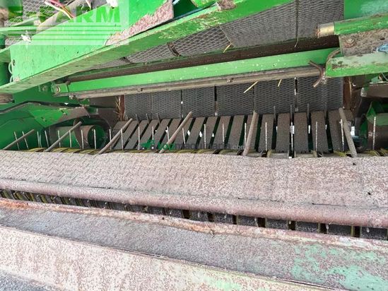 Empacadora gigant - John Deere - 592 hi flow