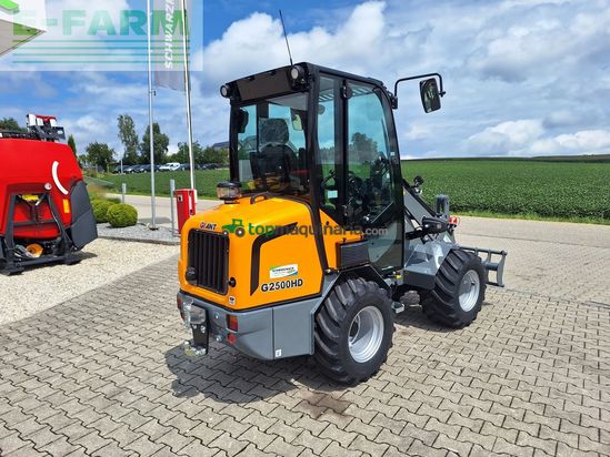 Minicargadora - Giant - g2500 hd
