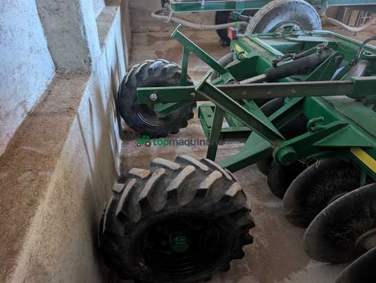Grada de 26 discos  John Deere 4040