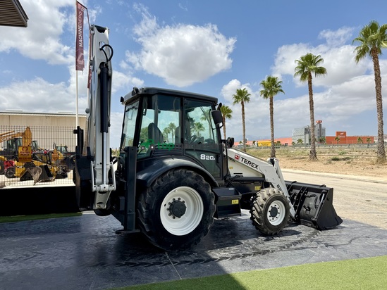Retro Mixta Terex  820