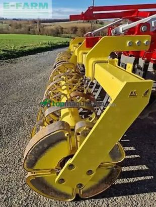 Cultivador - Pöttinger - synkro 4030