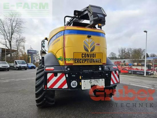 Cosechadora de Cereal - New Holland - fr 650
