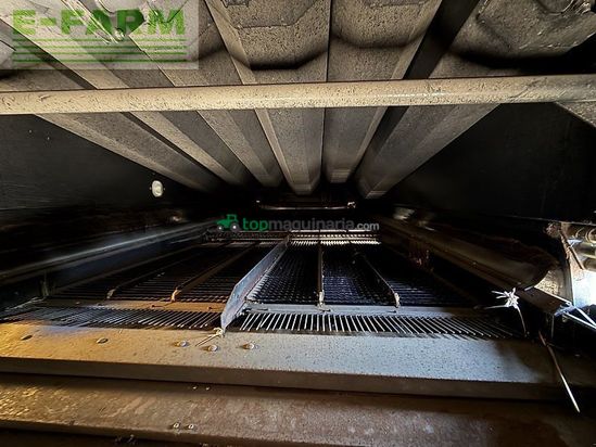 Cosechadora de Cereal - New Holland - cx 8090