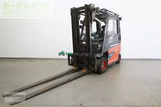 Elevadora - Linde - e 50 hl 388