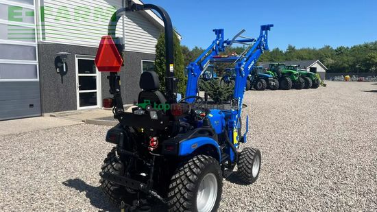 Tractor agrícola - Solis - h26 hst med frontlæsser og gardenpro dæk
