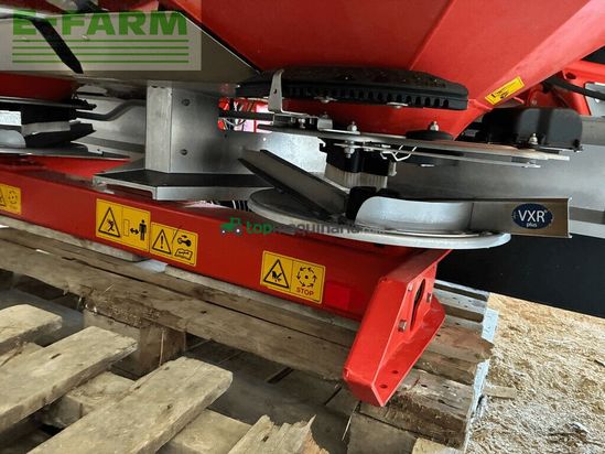 Esparcidor - Kuhn - axis 40.2 m-emc-w