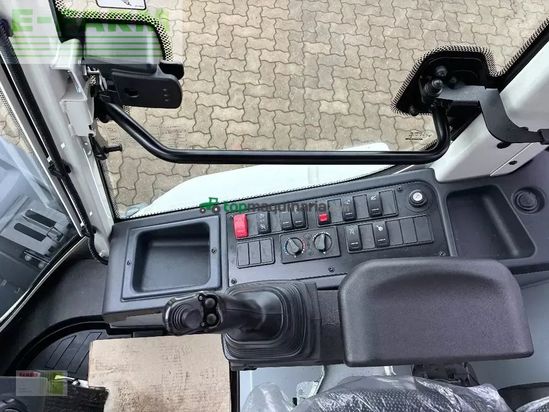 Minicargadora - Claas - torion 644