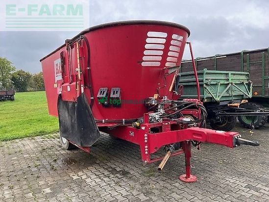 Remolqu esparcidor -  - v-mix plus futtermischwagen