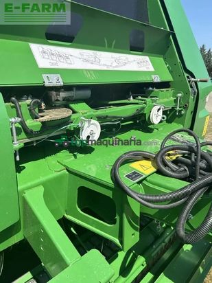 Empacadora gigant - John Deere - v451m
