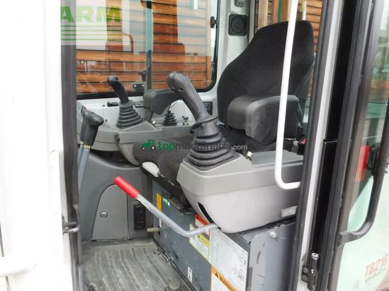 Excavadora - Takeuchi - tb 216 ( 1.865kg ) powertilt + hydr. schnellwech