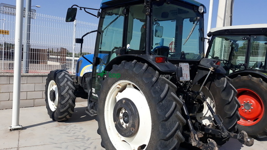 Tractor agrícola - New Holland - T4050