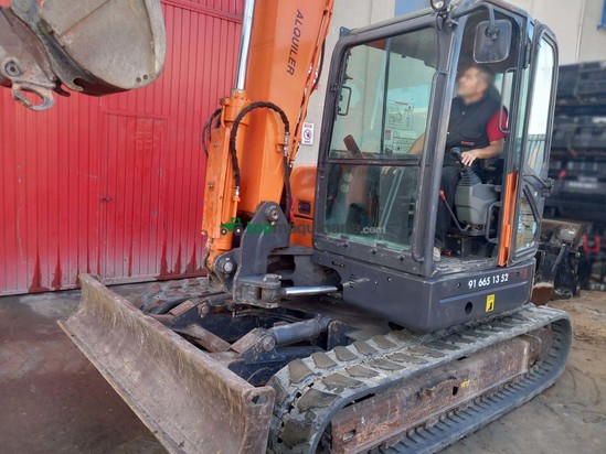 Miniexcavadora DOOSAN DX85R-3