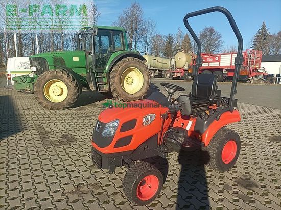 Tractor agrícola - Kioti - cs 2610