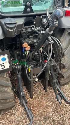 Tractor agrícola - New Holland - t 4.100 f schmalspur obstbau weinbau F