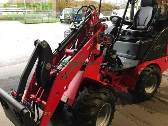 Minicargadora -  - 1026 lx