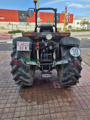 Tractor agrícola Lamborghini R1 55.