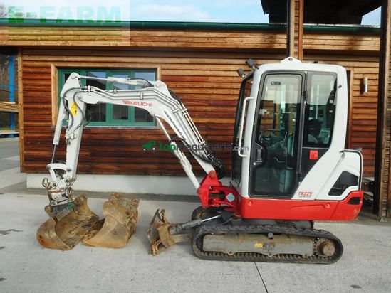 Excavadora - Takeuchi - tb 225 mit powertilt + 3 löffel ( 2.400 kg )