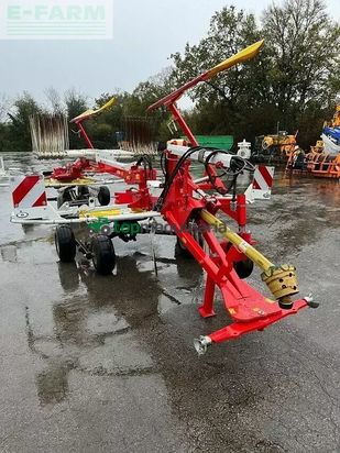 Rastrillo - Pöttinger - andaineur pottinger top