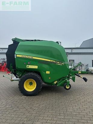 Empacadora gigant - John Deere - v461r