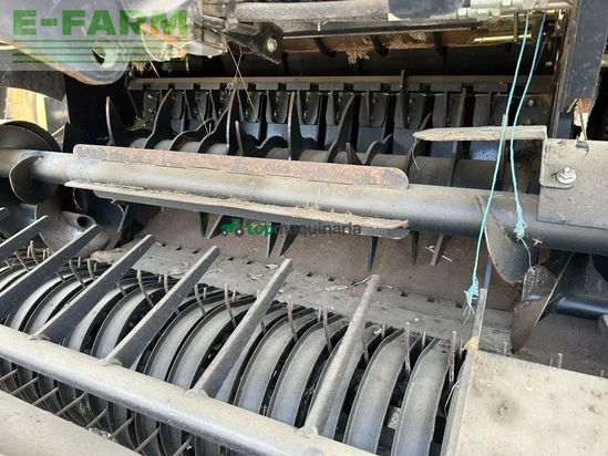 Empacadora gigant - New Holland - roll-belt180