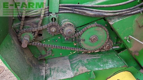 Empacadora gigant - John Deere - 592
